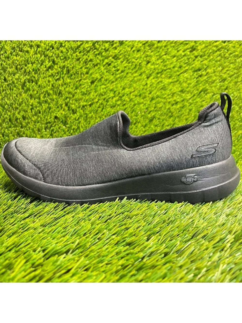 Skechers Go Walk Joy Womens Size 7 Black Athletic Walking Slip On Shoes Sneakers